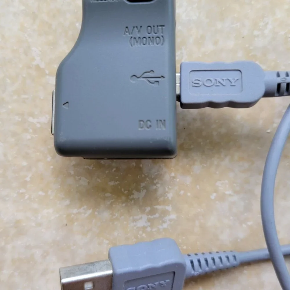 Sony Audio/Video USB Cable Adapter Push/Release